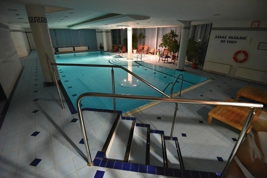 Hotel Prosper Čeladná Buitenkant foto