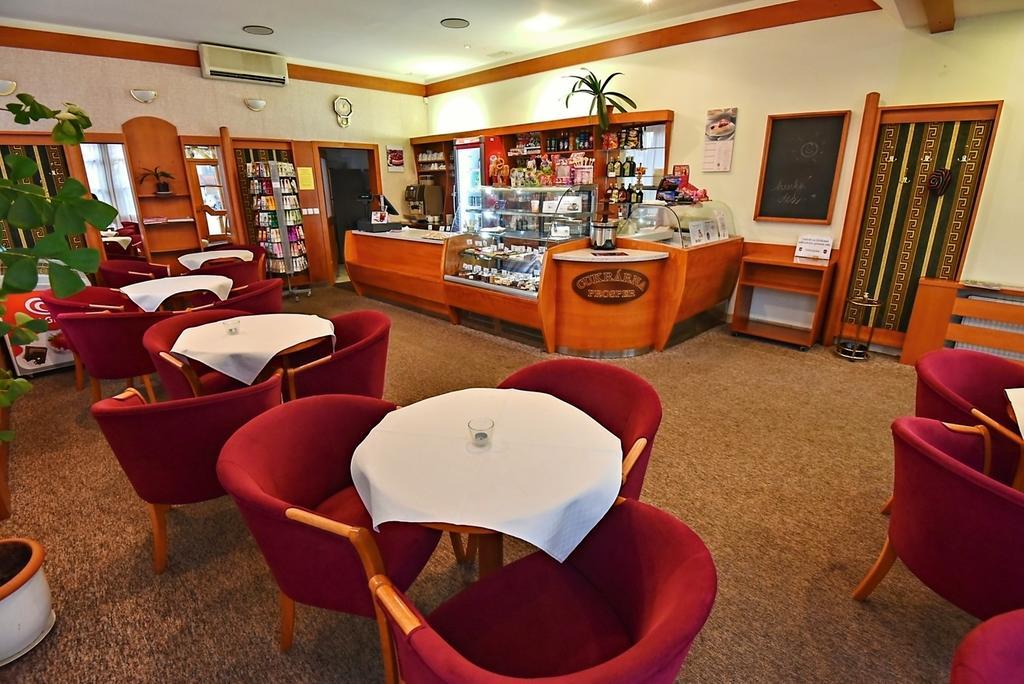 Hotel Prosper Čeladná Buitenkant foto