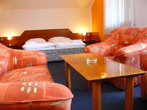 Hotel Prosper Čeladná Buitenkant foto